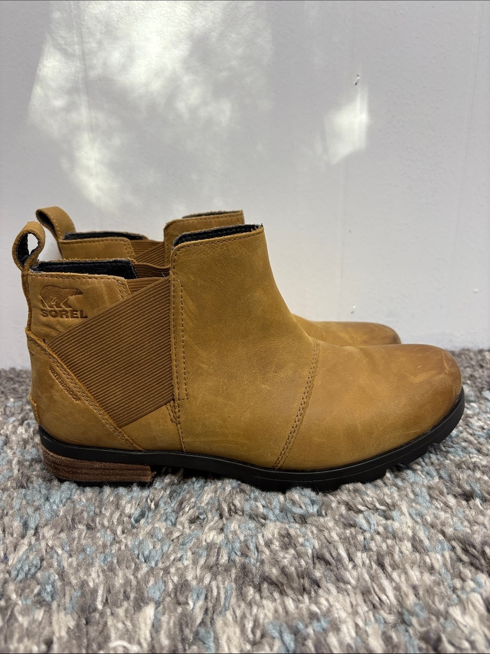 Sorel Boots Womens Size 8.5 Emelie Chelsea Ankle Booties Leather Tan Pull On